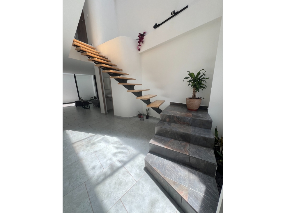 CASA EN UNIDAD ABIERTA EN LA CEJA CERCA AL VIVA — foto 3