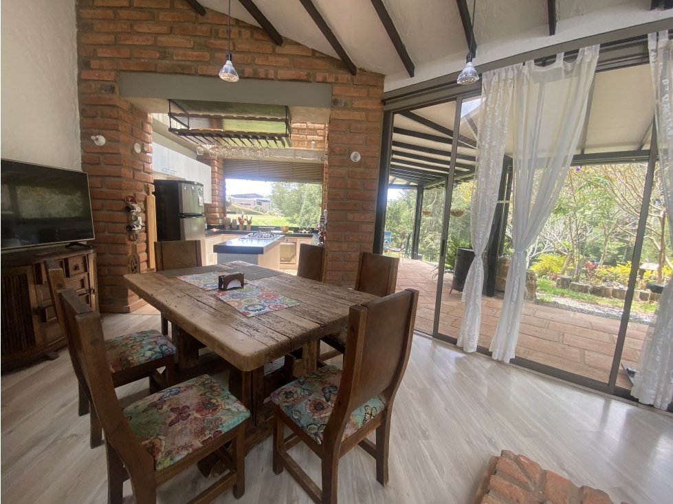 AMPLIA CASA CAMPESTRE ENVIGADO CERCA A INDIANA SECTOR ALTO DE PALMAS — foto 6