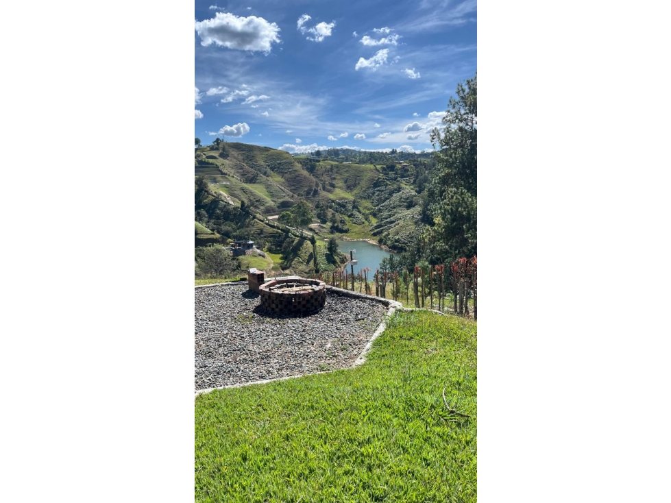 CASA CAMPESTRE EN PARCELACION GUATAPE VEREDA EL MARIAL — foto 5