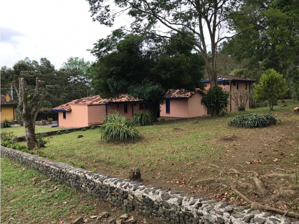 FINCA GUARNE 1 KM DE LA MEDELLIN BOGOTA ESTILO ESPAÑOL REMODELADA