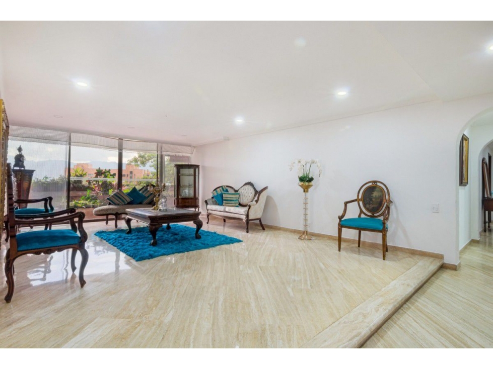 HERMOSO APARTAMENTO EL POBLADO LOS BALSOS — foto 3