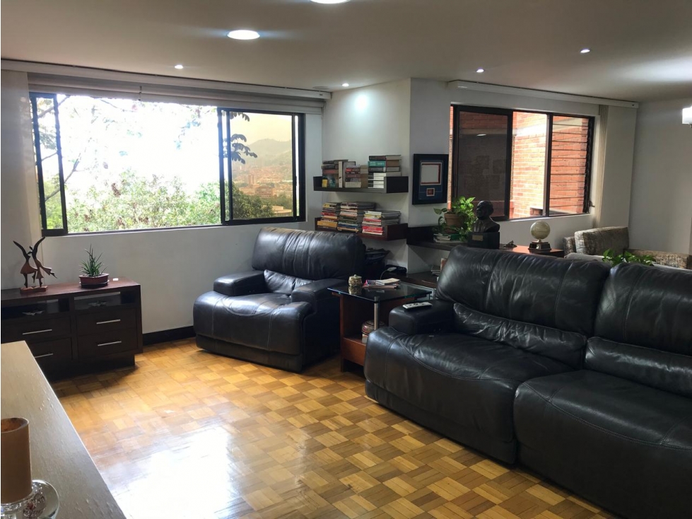 AMPLIO APARTAMENTO POBLADO CASTROPOL PARTE BAJA — foto 6