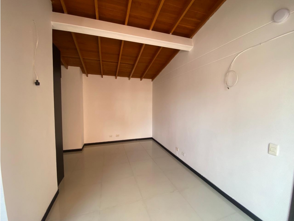 APARTAMENTO DUPLEX EXCELENTE UBICACION VELODROMO AIRBNB — foto 5