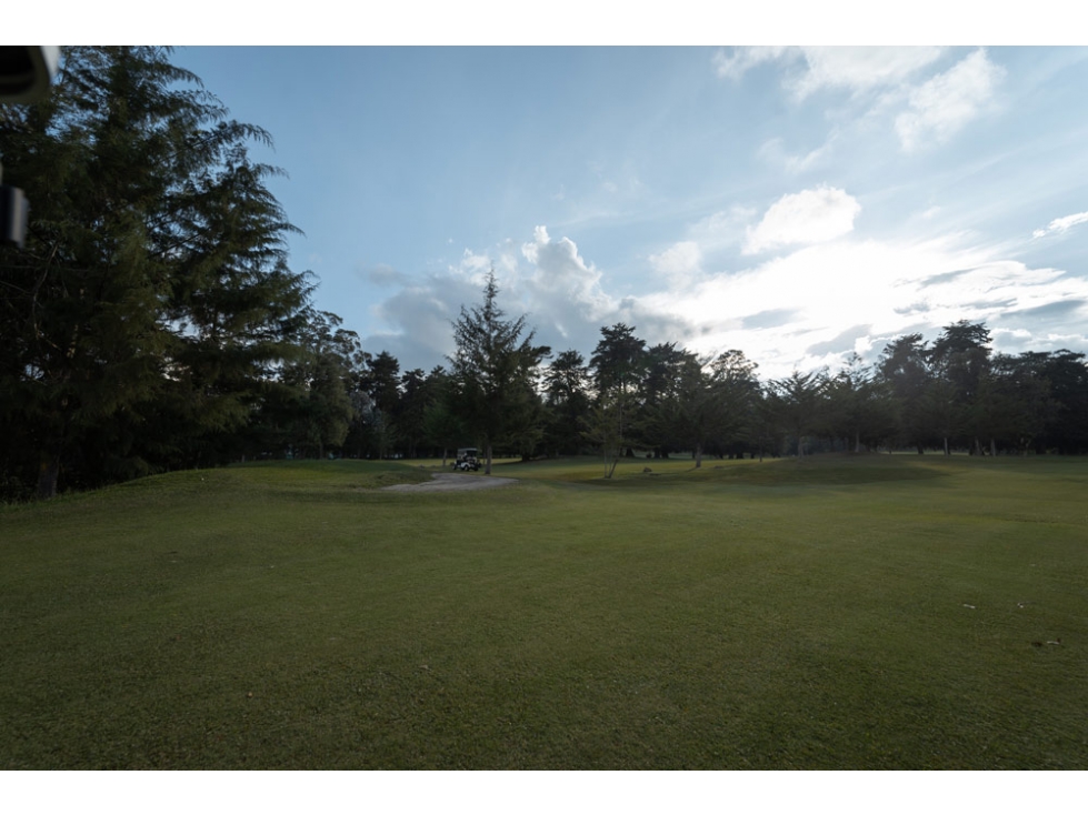 HERMOSO LOTE PLANO CERCA AL CLUB LA MACARENA UNIDAD CERRADA — foto 5