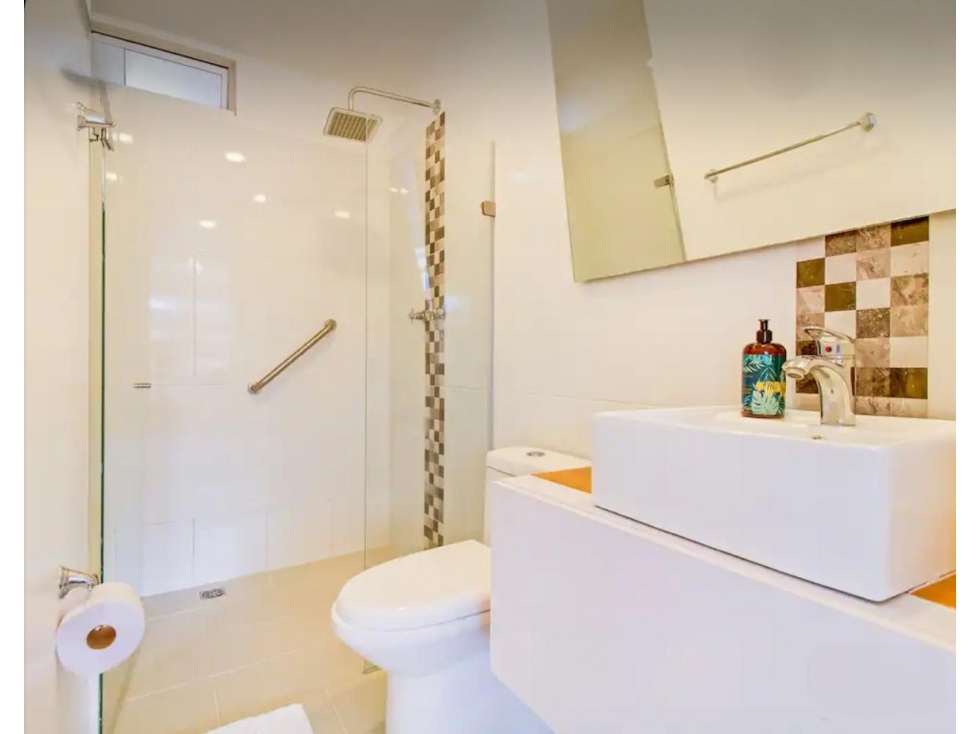 APARTAESTUDIO AMOBLADO MEDELLIN CONQUISTADORES AIRBNB — foto 5