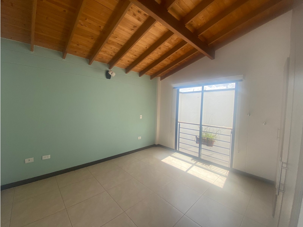 CASA LA CEJA UNIDAD CERRADA SECTOR SAN CAYETANO — foto 5