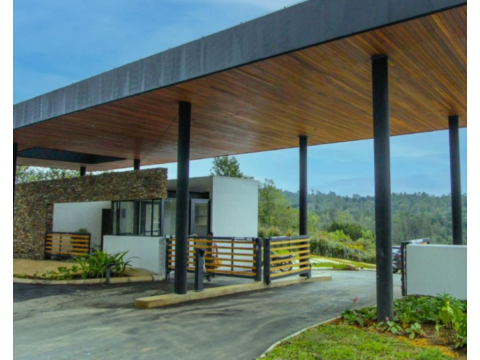LOTE EN ENVIGADO ALTO DE LAS PALMAS CERCA AL MONTEMAYOR — foto 2