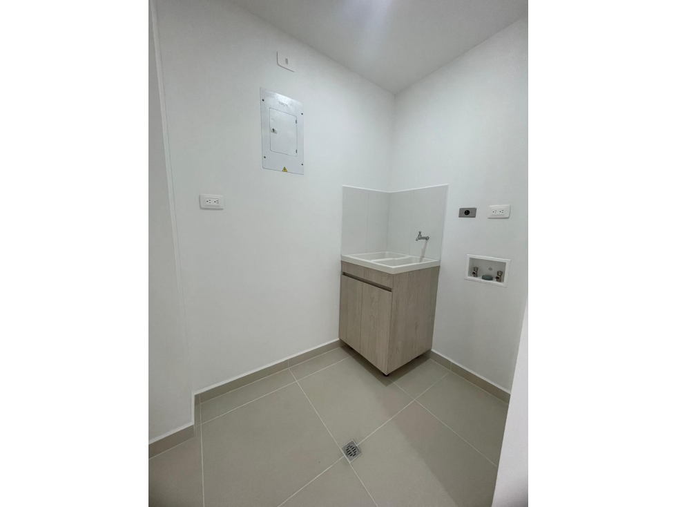 APARTAMENTO ENVIGADO NUEVO SECTOR LOMA LOS MESA TERRAZA — foto 6