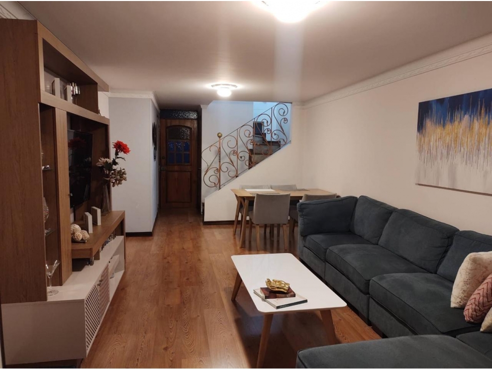 CASA EN UNIDAD CERRADA 3 NIVELES SECTOR BELEN LA MOTA MEDELLIN — foto 4