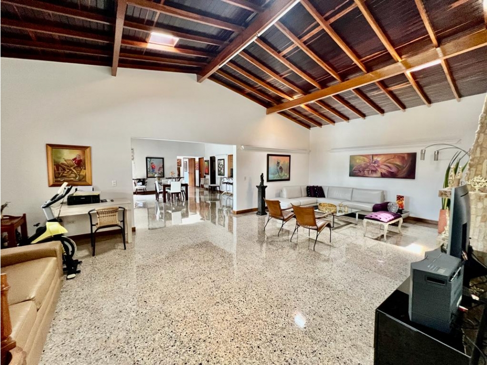 HERMOSA CASA FINCA SABANETA - 2