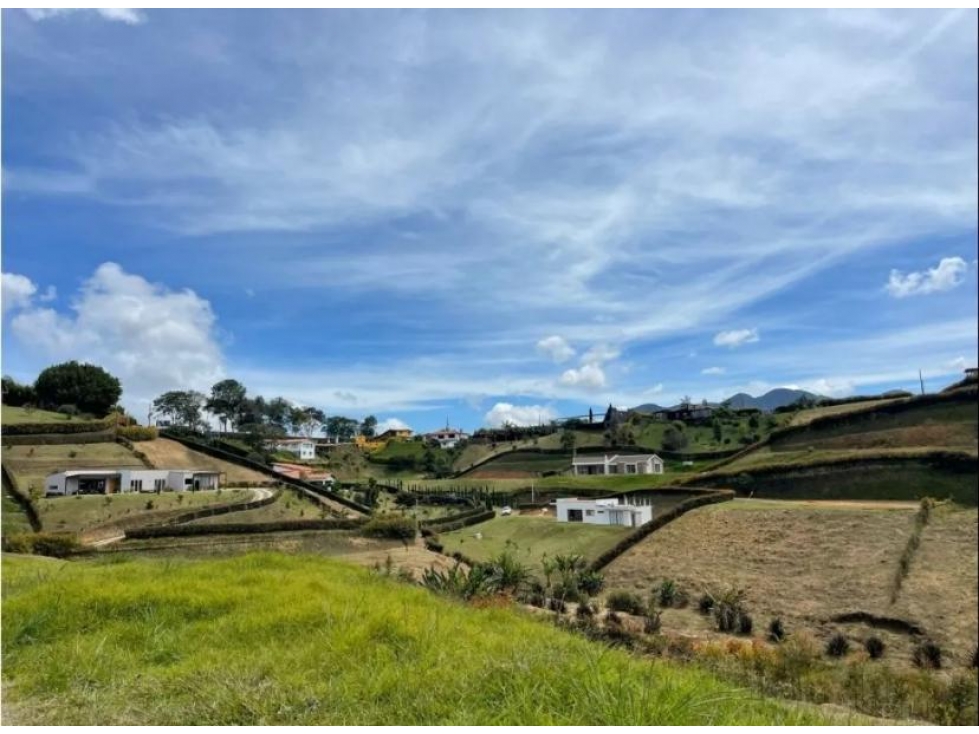 LOTE EXPLANADO EN PARCELACION CERCA A SAN ANTONIO DE PEREIRA — foto 2