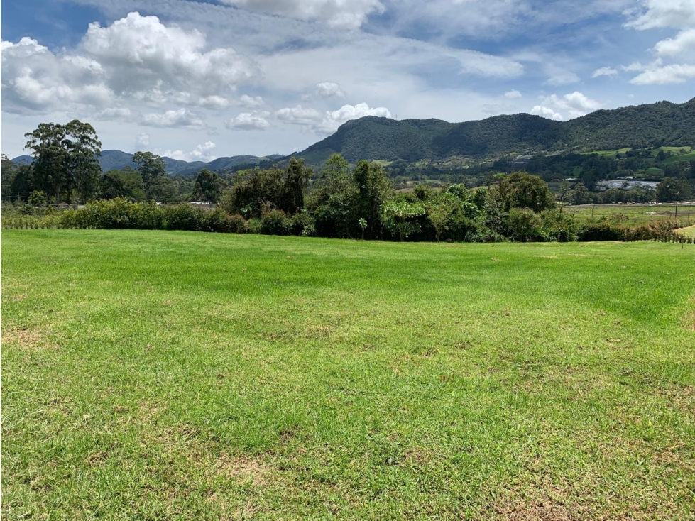LOTE EN LA CEJA EN HERMOSO CONDOMINIO - 1