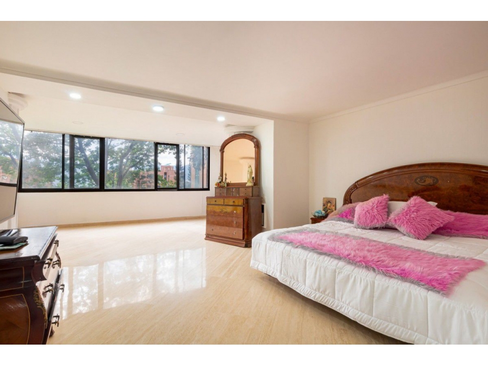 HERMOSO APARTAMENTO EL POBLADO LOS BALSOS — foto 4