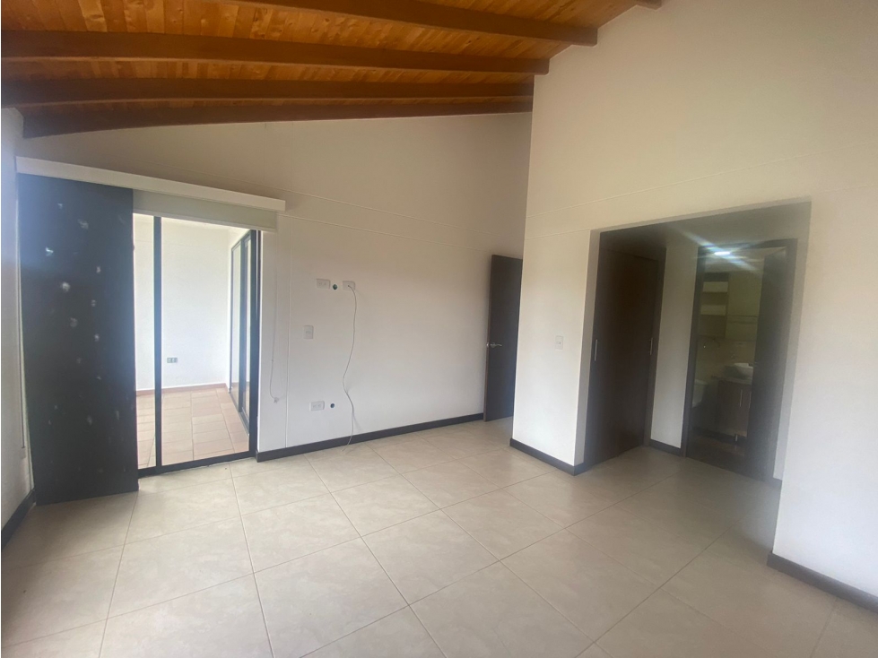 CASA LA CEJA UNIDAD CERRADA SECTOR SAN CAYETANO — foto 6
