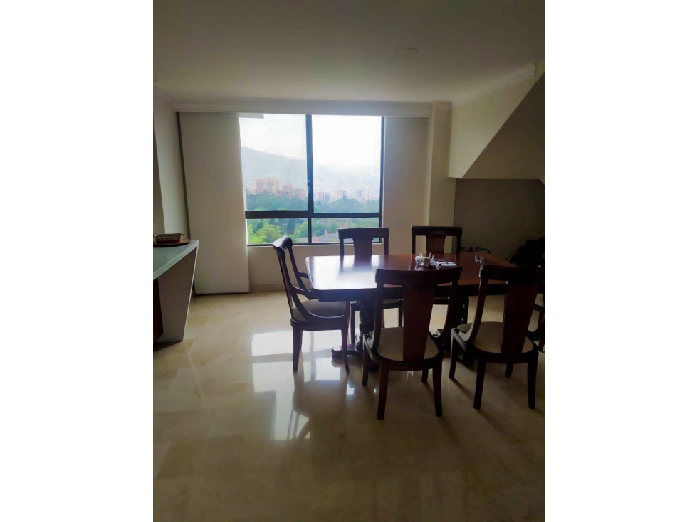 APARTAMENTO PH DUPLEX MEDELLIN VISTA AL SUR PISO ALTO SECTOR BALSOS — foto 5