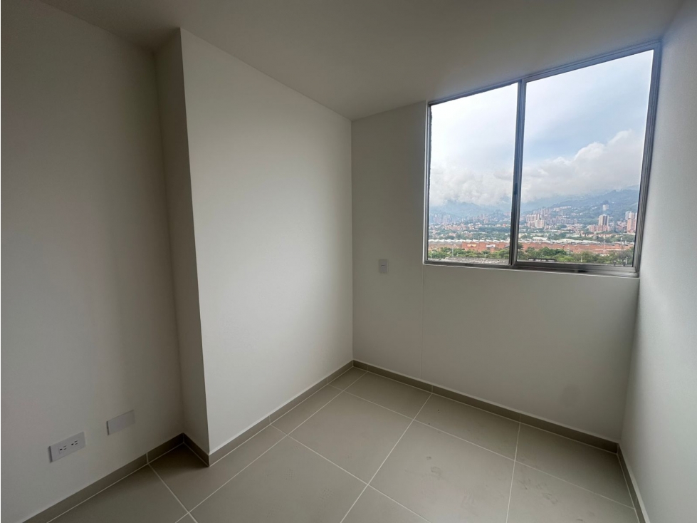 APARTAMENTO ITAGUI CERCA VIVA ENVIGADO PISO ALTO ARRENDADO PARA VENTA — foto 5