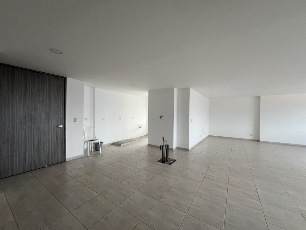 APARTAMENTO PENTHOUSE SABANETA CALLE LARGA PARA TERMINAR A TU GUSTO