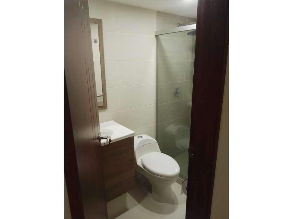 AMPLIO APARTAMENTO LAURELES — foto 5