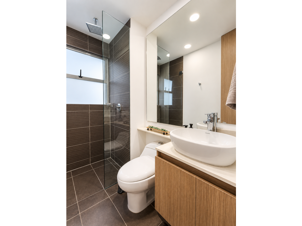 APARTAMENTO AMPLIO SIN PONIENTE ENVIGADO SECTOR COLEGIO CUMBRES — foto 5