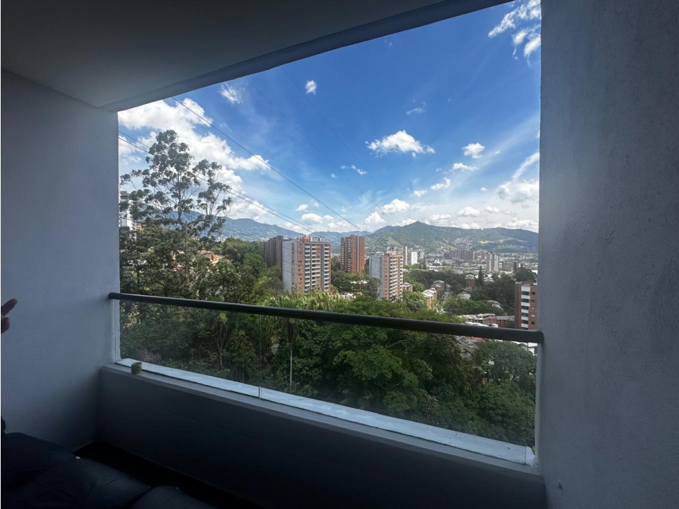 APARTAESTUDIO ENVIGADO PISO ALTO SECTOR TRIANON — foto 4