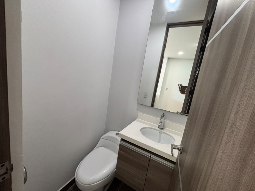 APARTAESTUDIO SABANETA LAS LOMITAS — foto 4