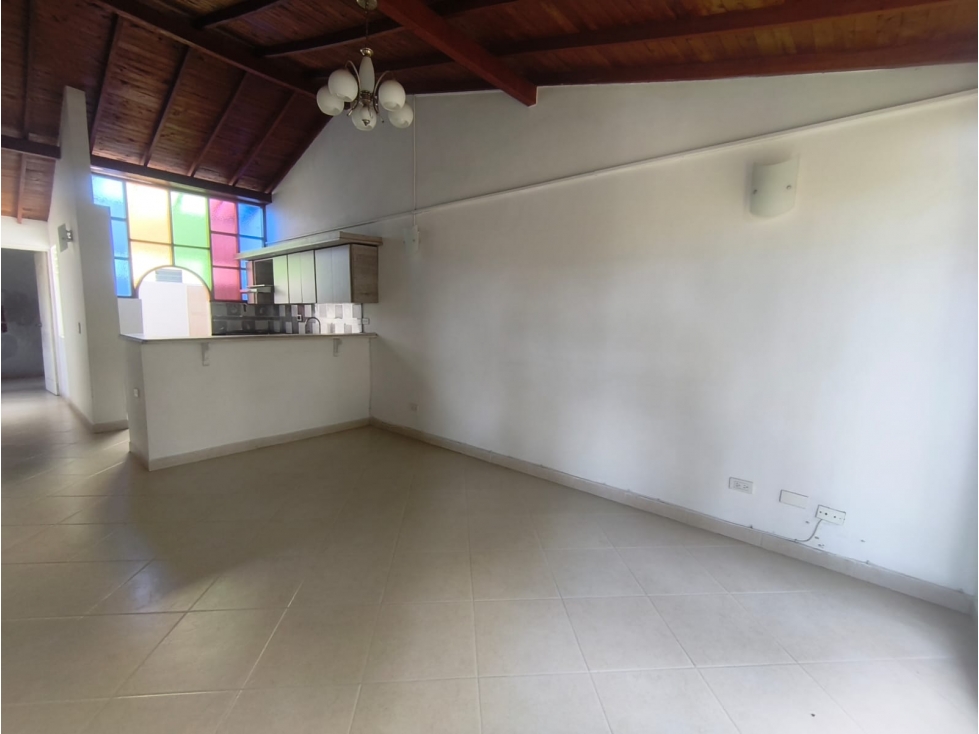 CASA EN VENTA EN ITAGU, SURAMERICA UNIDAD CERRADA