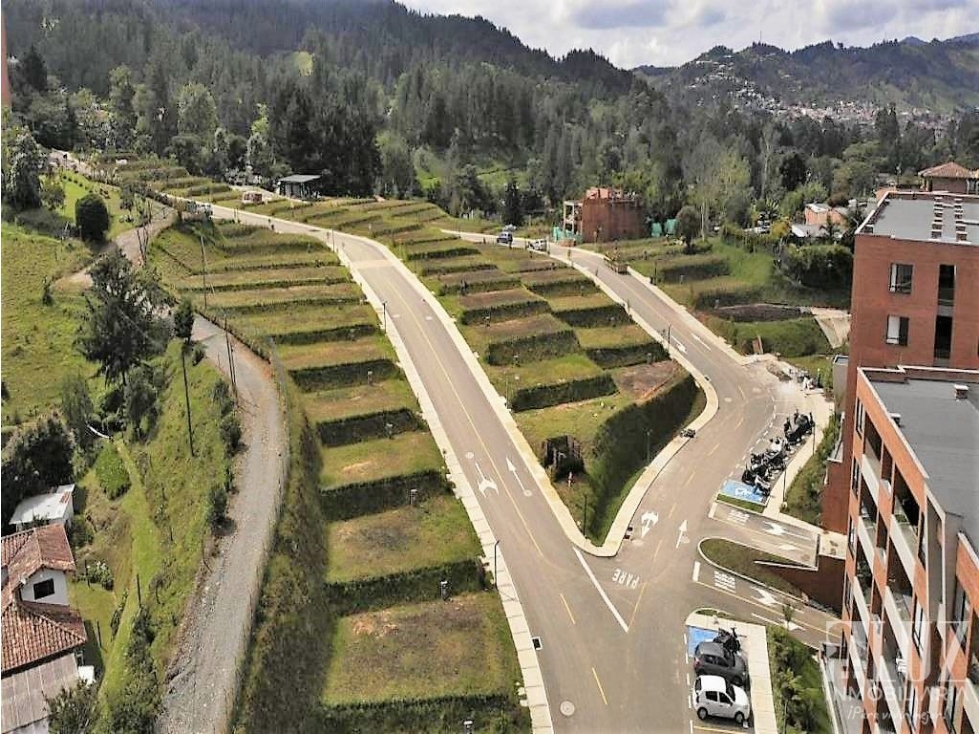 HERMOSO LOTE LISTO PARA CONSTRUIR EN UNIDAD CERRADA EL RETIRO — foto 6