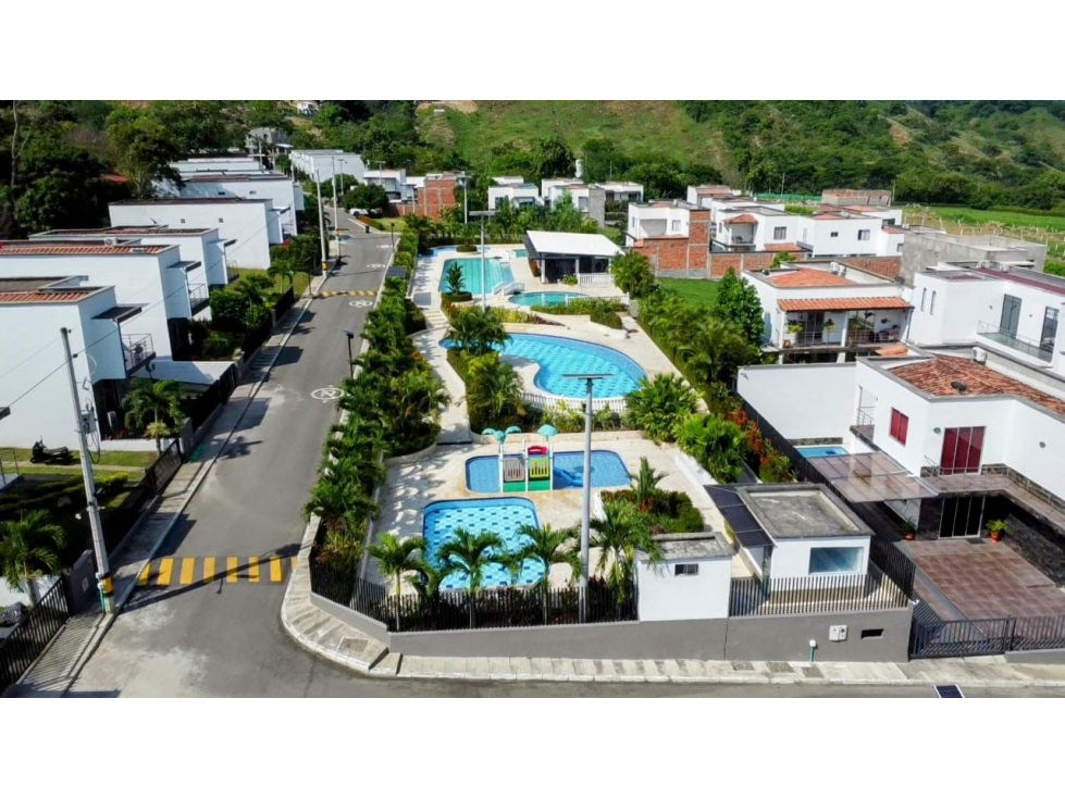 FINCA EN SOPETRAN EN UNIDAD CERRADA — foto 6