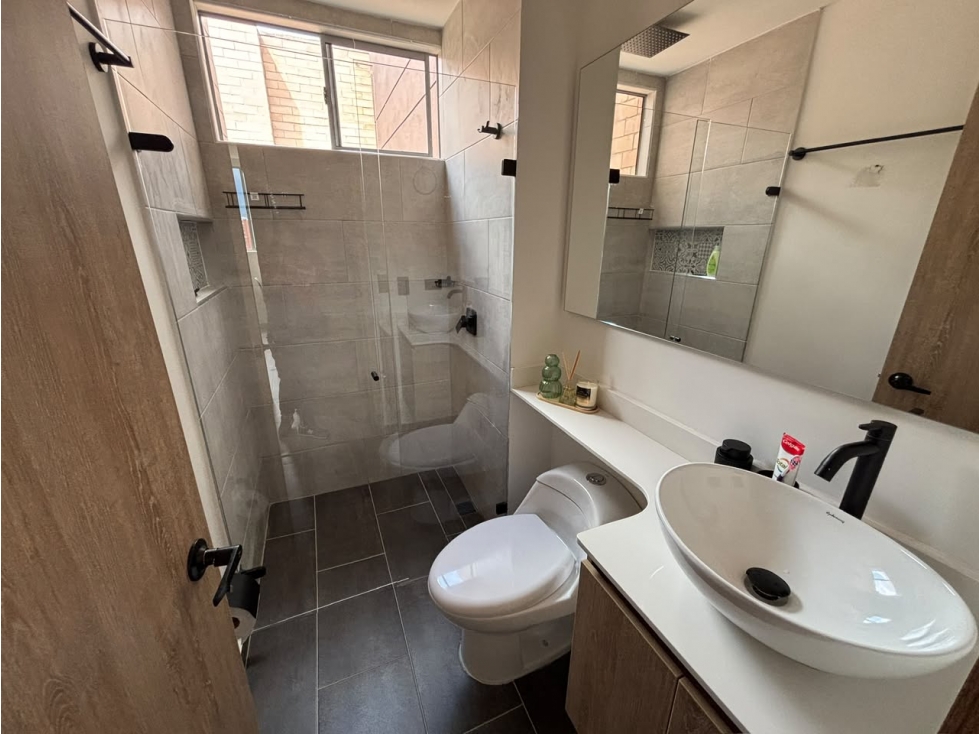 APARTAMENTO ITAGUI DITAIRES PISO ALTO MEJOR VISTA ACABADOS DE LUJO — foto 6