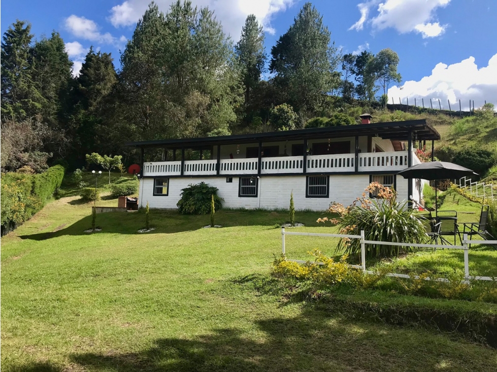 FINCA INDEPENDIENTE EN GUARNE  VEREDA EL SALADO VIA PIEDRAS BLANCAS
