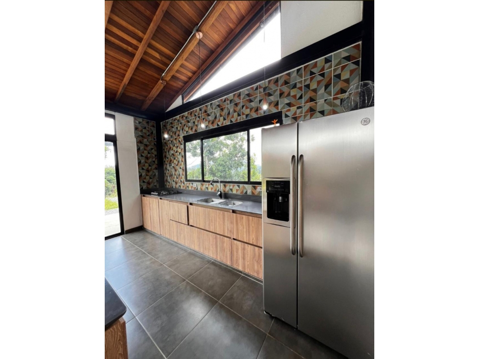 HERMOSA CASA DE UN SOLO NIVEL CAMPESTRE ENVIGADO ALTO DE LAS PALMAS — foto 4