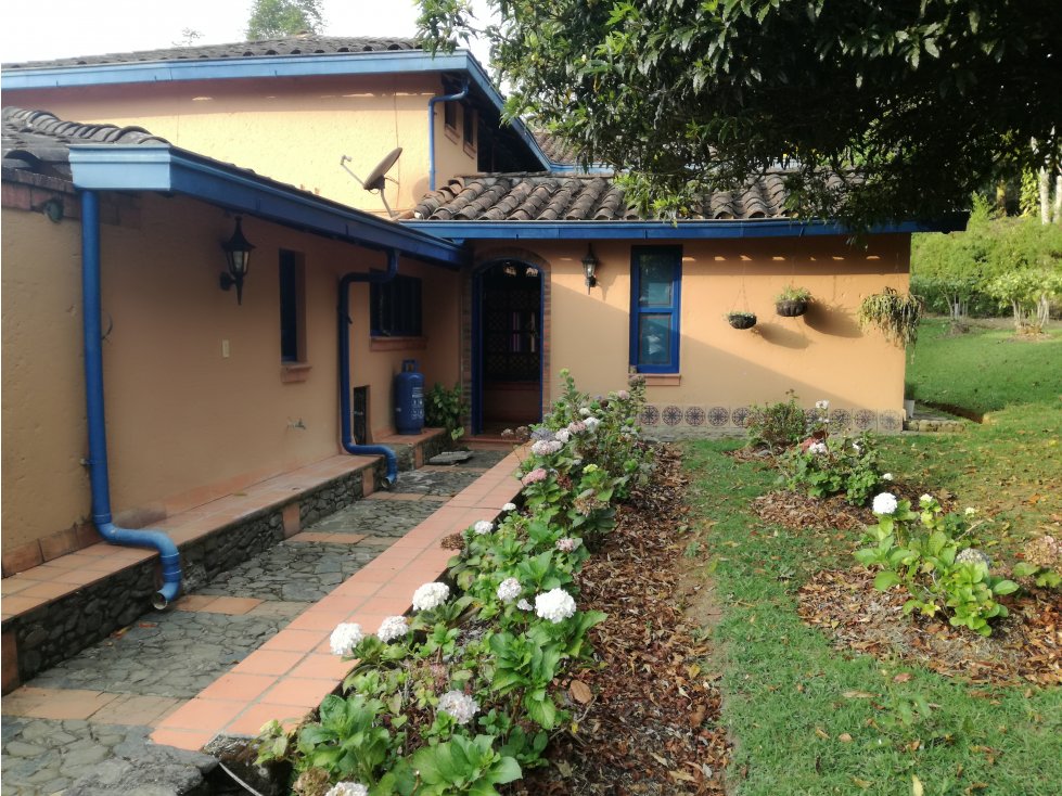 FINCA GUARNE 1 KM DE LA MEDELLIN BOGOTA ESTILO ESPAÑOL REMODELADA — foto 2