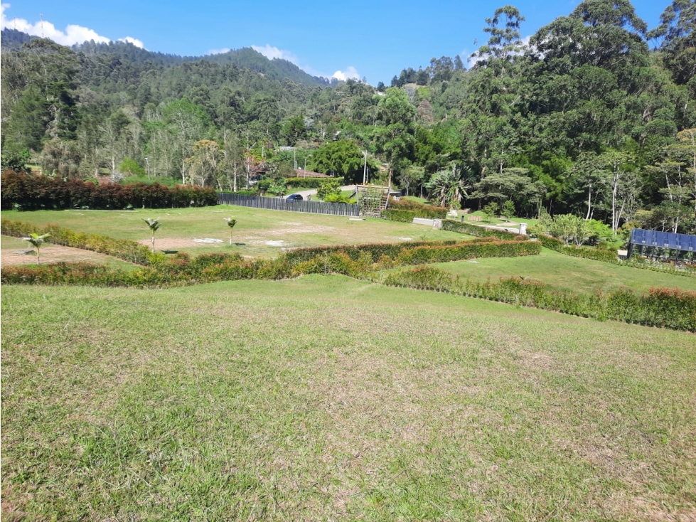 HERMOSO LOTE EN LLANOGRANDE CERCA A TIERRA NEGRA