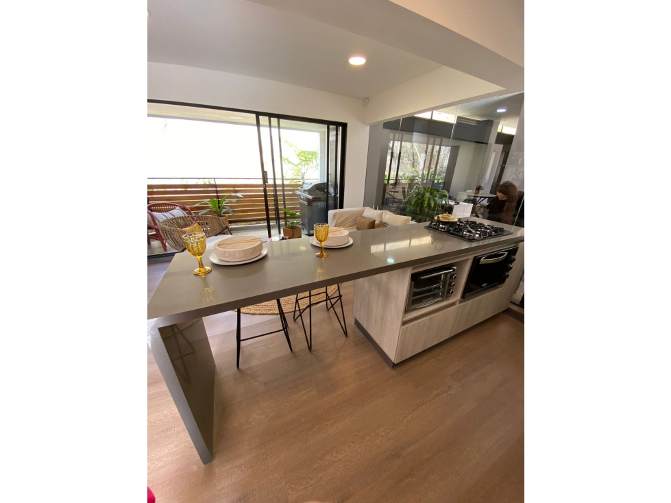 APARTAMENTO EN LA UNIDAD MAS COMPLETA DEL RETIRO — foto 2