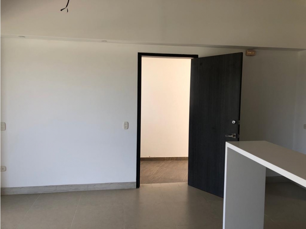 APARTAMENTO EN EL RETIRO ULTIMO PISO CON ASCENSOR — foto 5