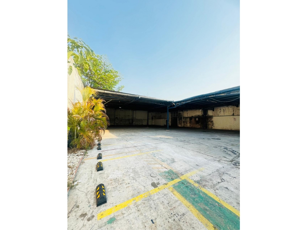 RENTA DE OFICINAS CON BODEGA Y PATIO CERCA PUERTO CIUDAD DEL CARMEN - 2