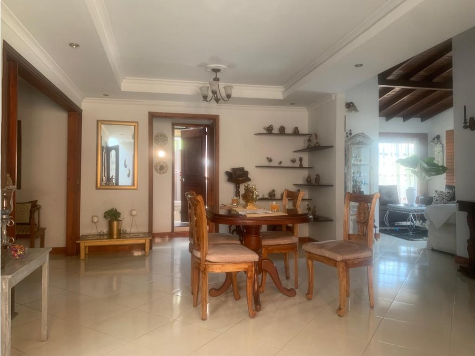 Venta de Casa Esquinera Barrio San Pablo, Medellin