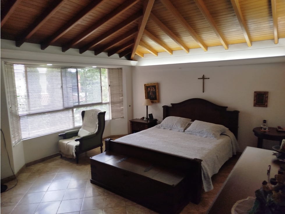 Venta Casa Envigado, Loma Benedictinos