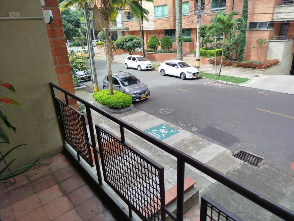 Vendo Casas esquineras en Laureles, sector Santa Teresita — foto 2