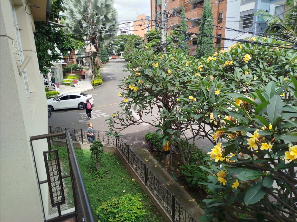 Vendo Casas esquineras en Laureles, sector Santa Teresita