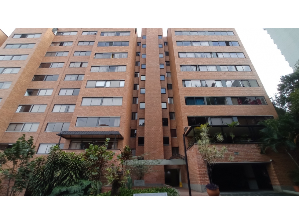 Vendo Apartamento en Poblado Milla de Oro