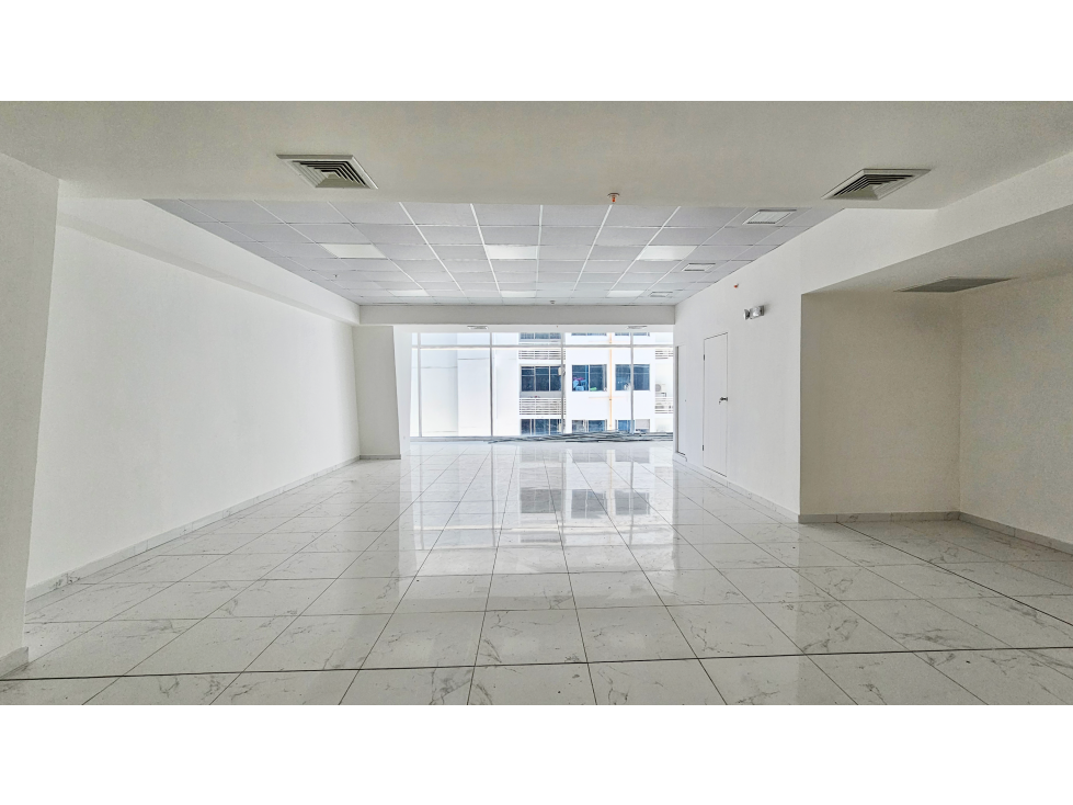 OFICINA | SORTIS | SE ALQUILA | OBARRIO| 128 M2 | SIN DIVISIONES