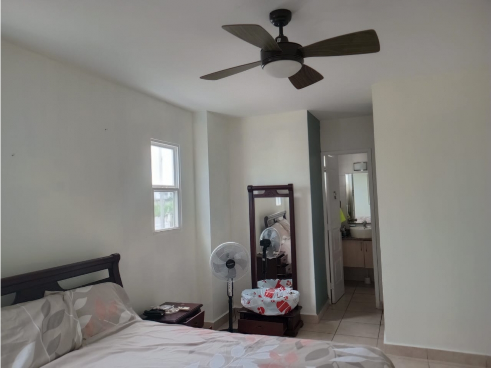 BRISAS NORTE | PH ALPES | SE VENDE | 3 REC | 2 ½ BAÑ | CBE | 2 PAR - 6