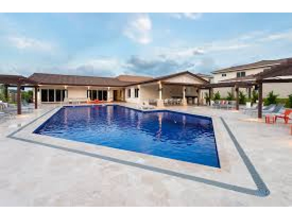 BOSQUES DEL PACIFICO | SE ALQUILA |TOWNHOME | 3 REC | 2.5 B | 2 P | LB - 2
