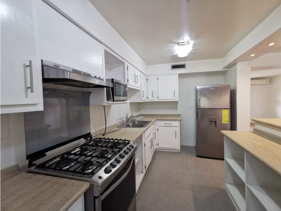 CLAYTON | SE VENDE| EDIFICIO REMODELADO | PARA INVERSIÓN | 4 APT — foto 2