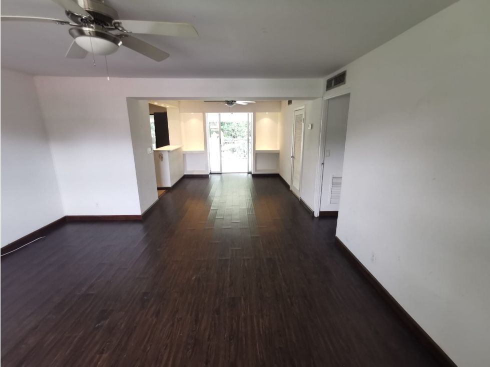 CLAYTON | SE VENDE| EDIFICIO REMODELADO | PARA INVERSIÓN | 4 APT — foto 3