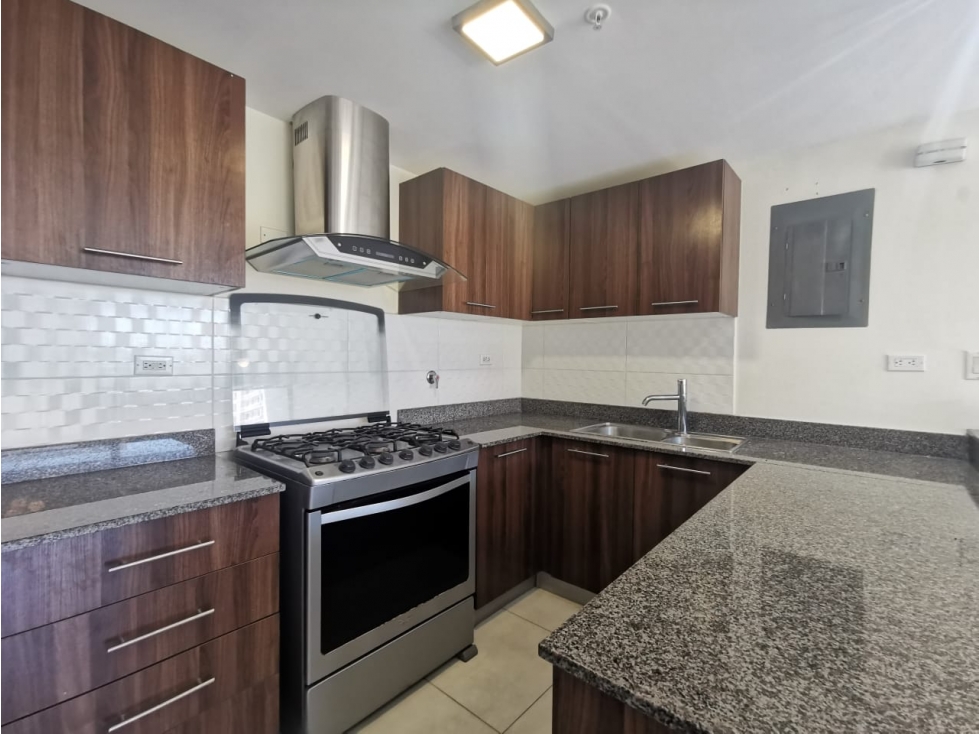 PH MIDRISE | PANAMÁ PACIFICO |SE VENDE | 2 REC | 2 BAÑOS |DEPOSITO