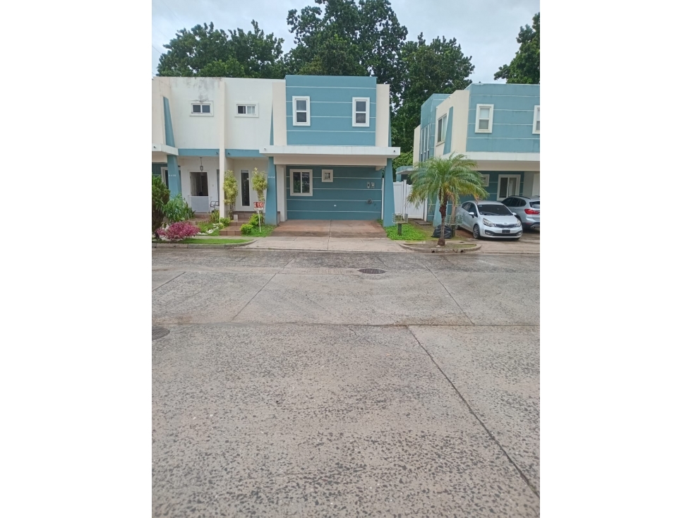 BRISAS NORTE | PH ALPES | SE VENDE | 3 REC | 2 ½ BAÑ | CBE | 2 PAR - 2