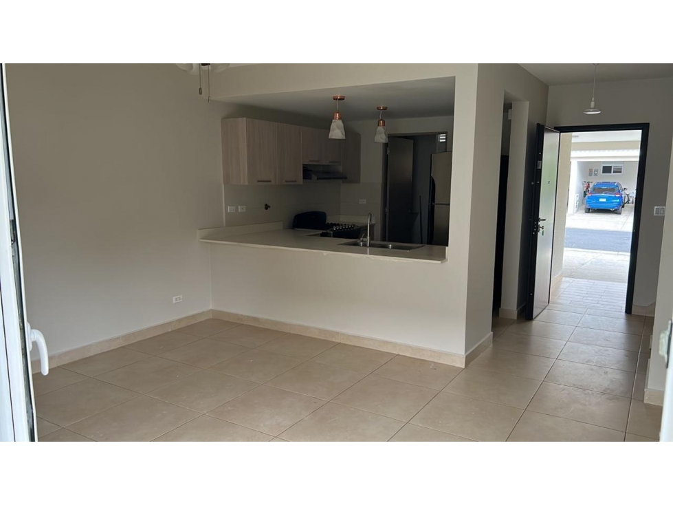 BOSQUES DEL PACIFICO | SE ALQUILA |TOWNHOME | 3 REC | 2.5 B | 2 P | LB - 4