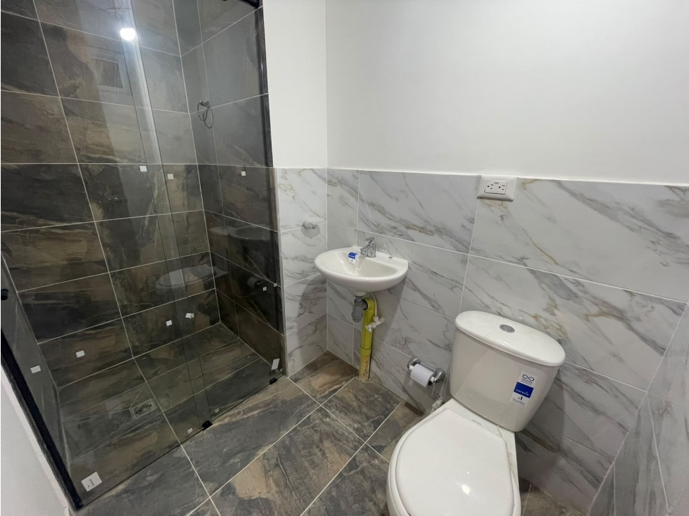 APARTAMENTO EN ALQUILER, C.R ARANDANOS, VIVERO — foto 3